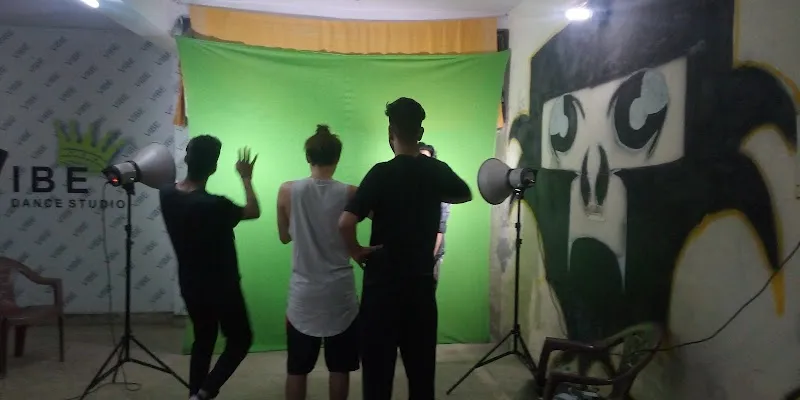 VIBE DANCE STUDIO