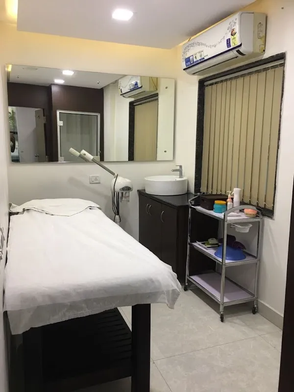 Manea The Salon - Tarnaka