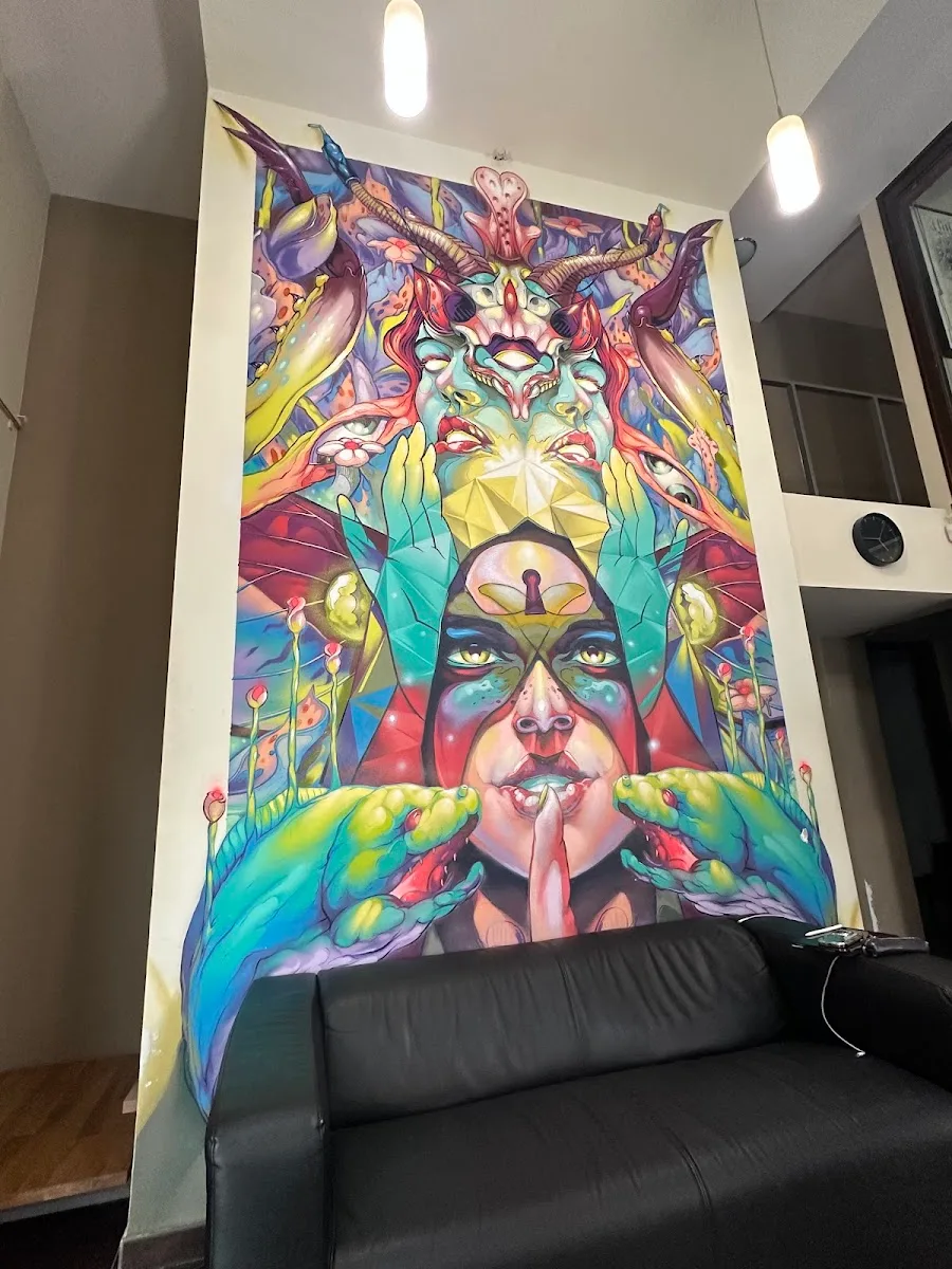 FINE HEART CUSTOM INK / TATTOO STUDIO BUDAPEST