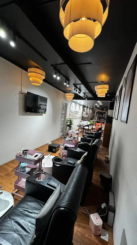 Zill salon - Best hair color in Bangalore | Best Unisex Salon in Bangalore