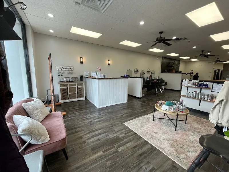 Salon 77