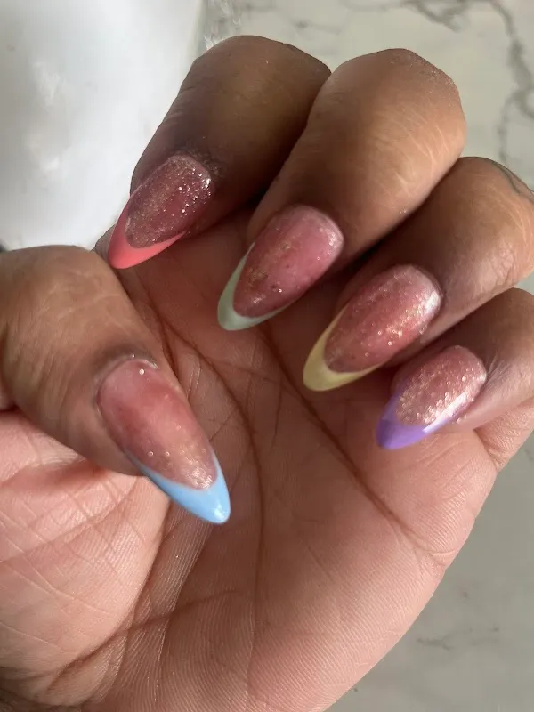 LUVAI UNISEX SALON & ACADEMY (Skin , Hair , Nails & Makeup)