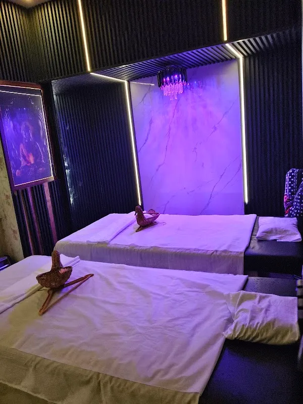 Ayu Veda Spa Saket-Massage Center in Saket | Luxury Spa in Saket | Best Spa in Saket