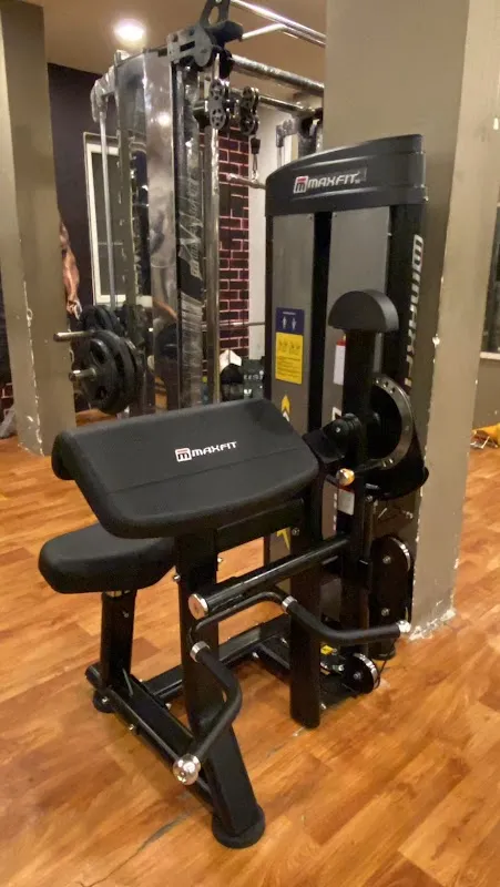 Raises Fitness Studio