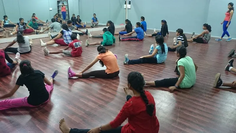 CYCLONE DANCE ACADEMY