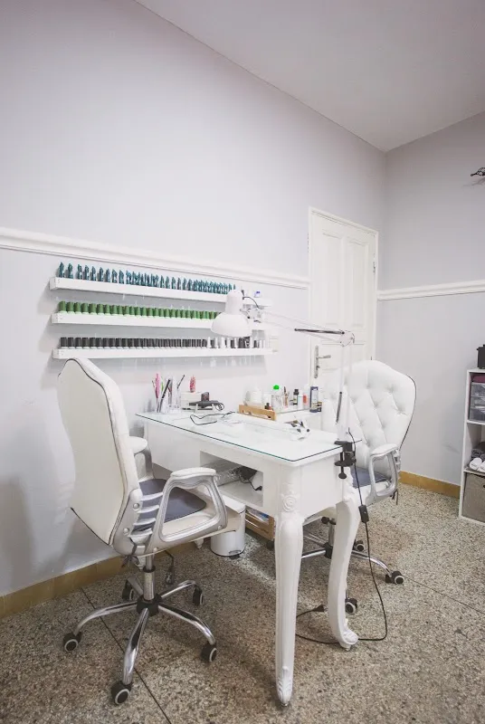 Madola Salon