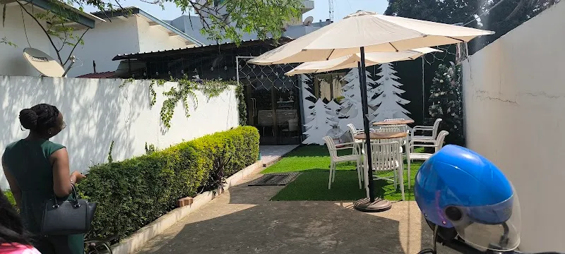 Madola Salon