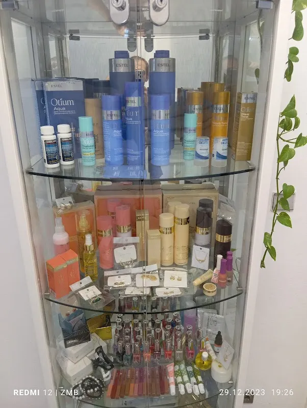 Madola Salon