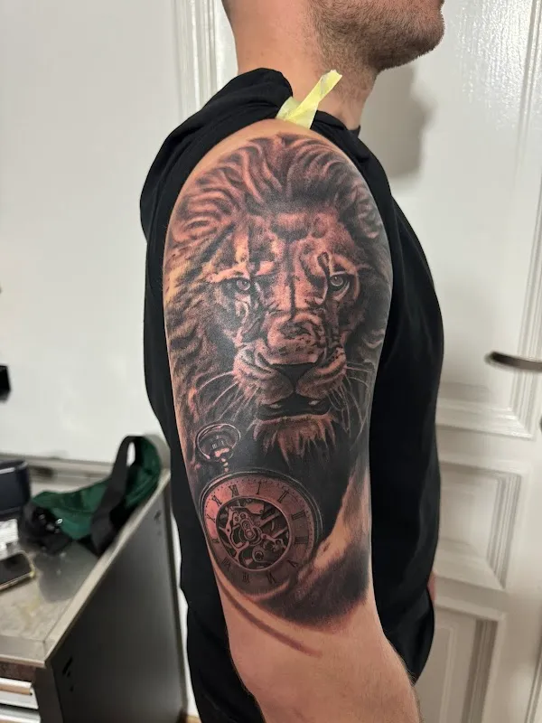 Make Art Tattoo Studio