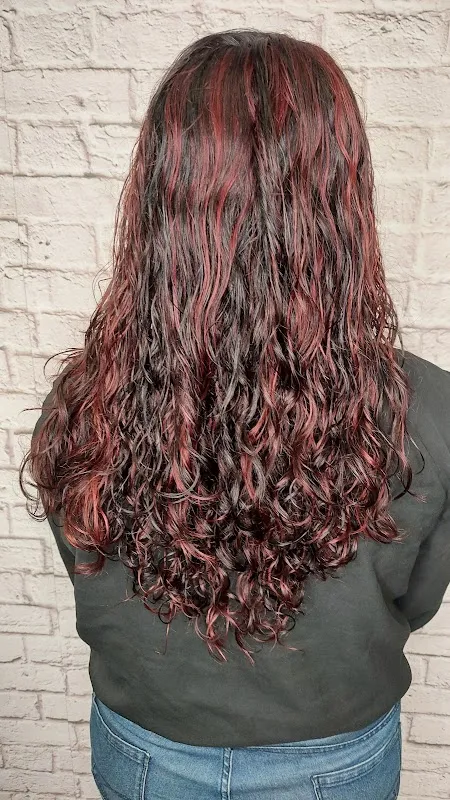 AR UNISEX SALON