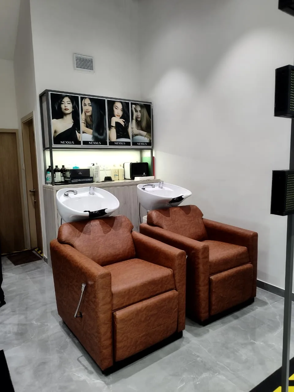 Lakme Salon For Him and Her in Auris Galleria,Malad West