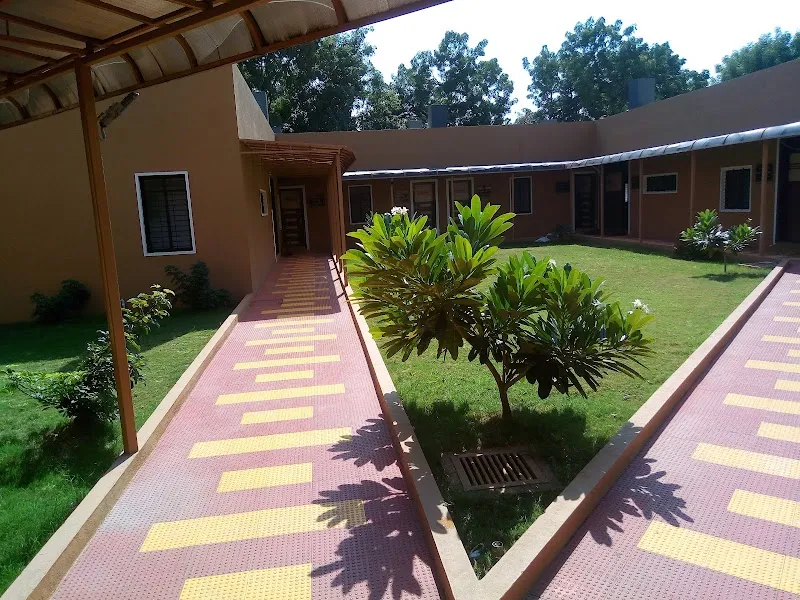 Shri Madhavlal Malpani Yoga And Naturopathy Centre