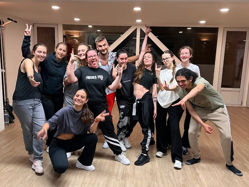 Unique Dance School