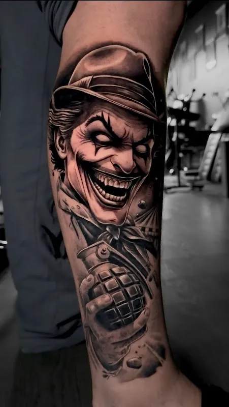 Tattoo & Piercing