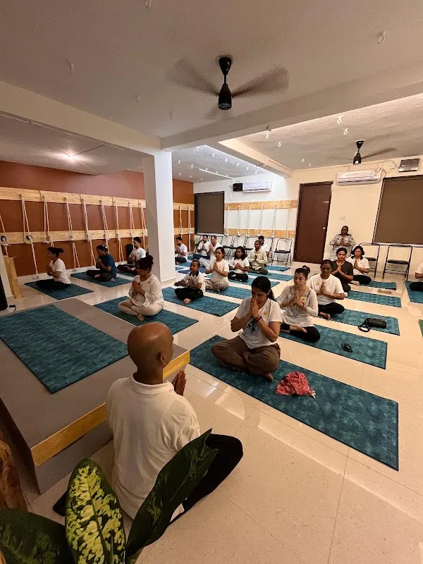 Smile Yoga Premium