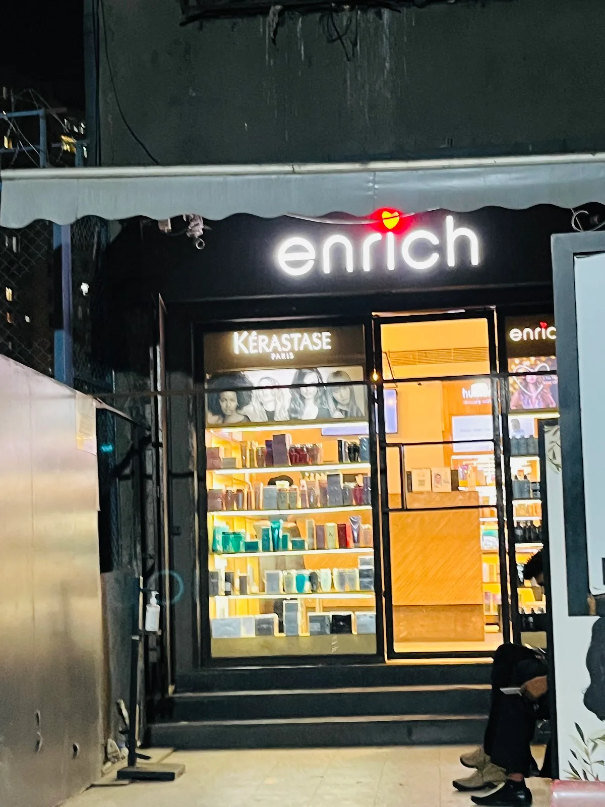 Enrich Salon JVLR Opp. Oberoi Splendor