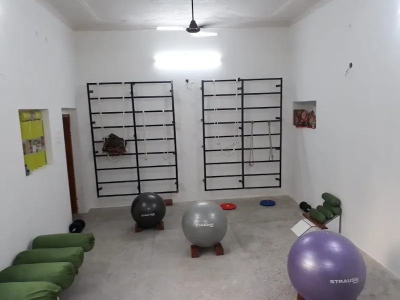 YOGA FIRST