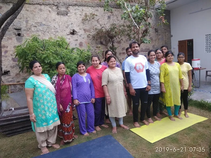 YOGA FIRST