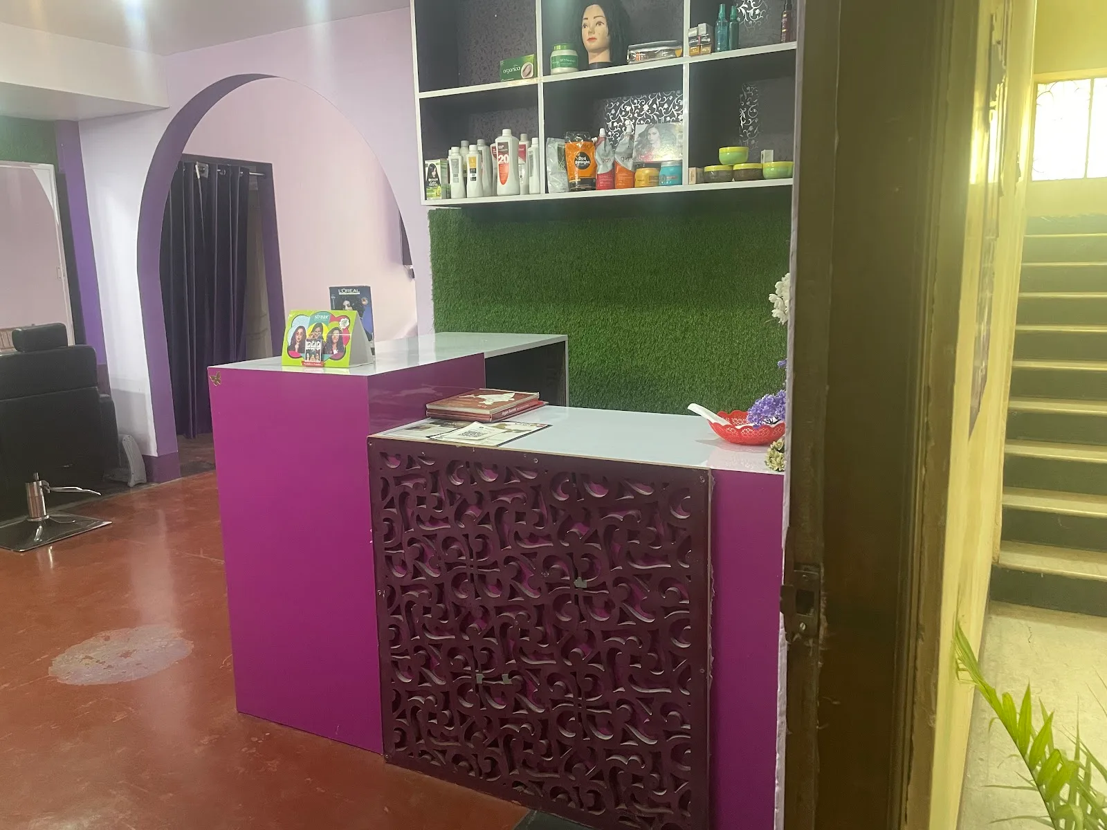 BE IN STYLE UNISEX BEAUTY PARLOUR AND SPA SHILLONG