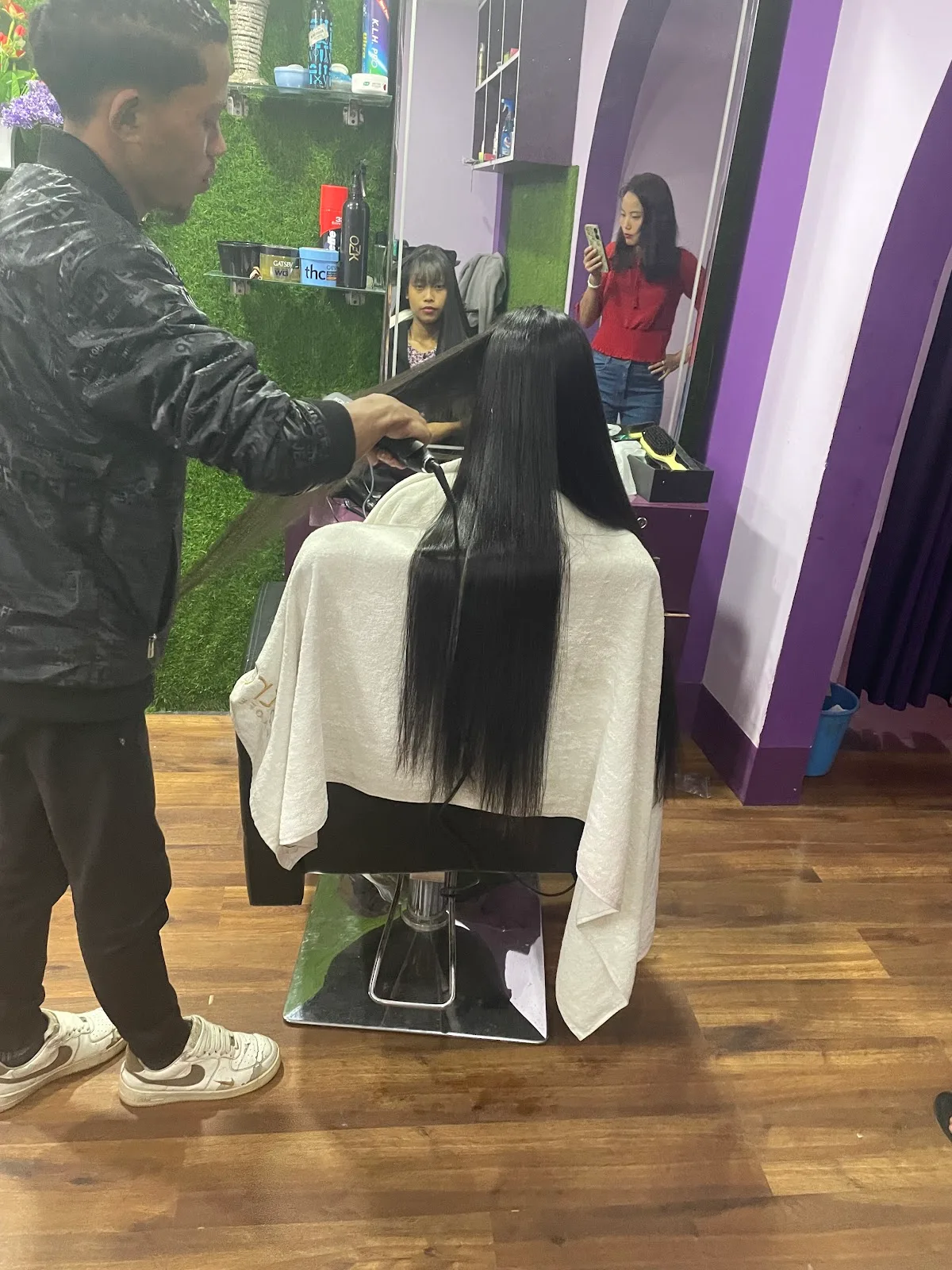 BE IN STYLE UNISEX BEAUTY PARLOUR AND SPA SHILLONG