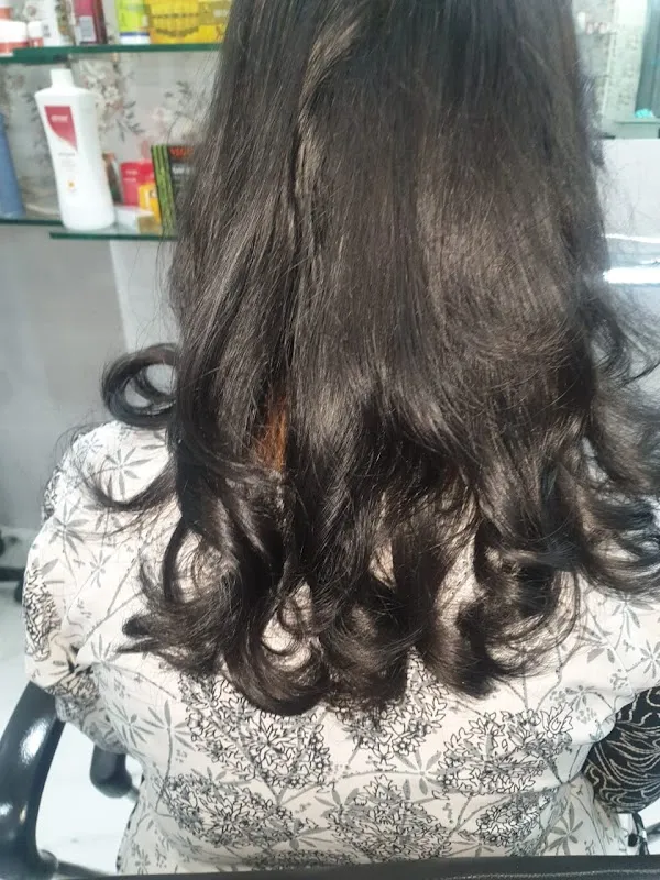 Falak Beauty Parlour