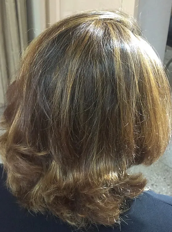 Deeba’s Delhi Girl Hair and Beauty Salon