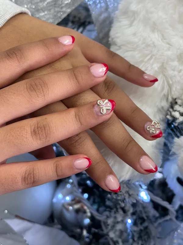 RENIS BEAUTY & NAILS
