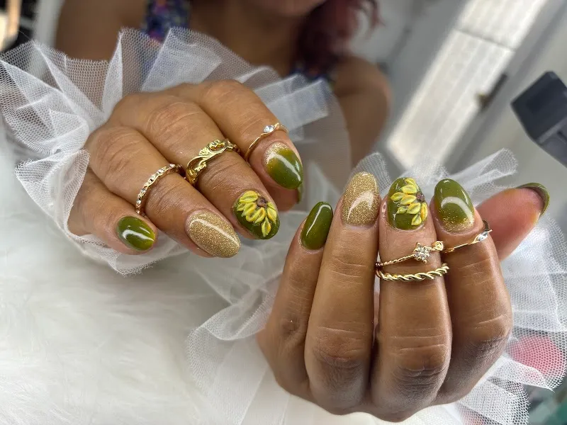 RENIS BEAUTY & NAILS