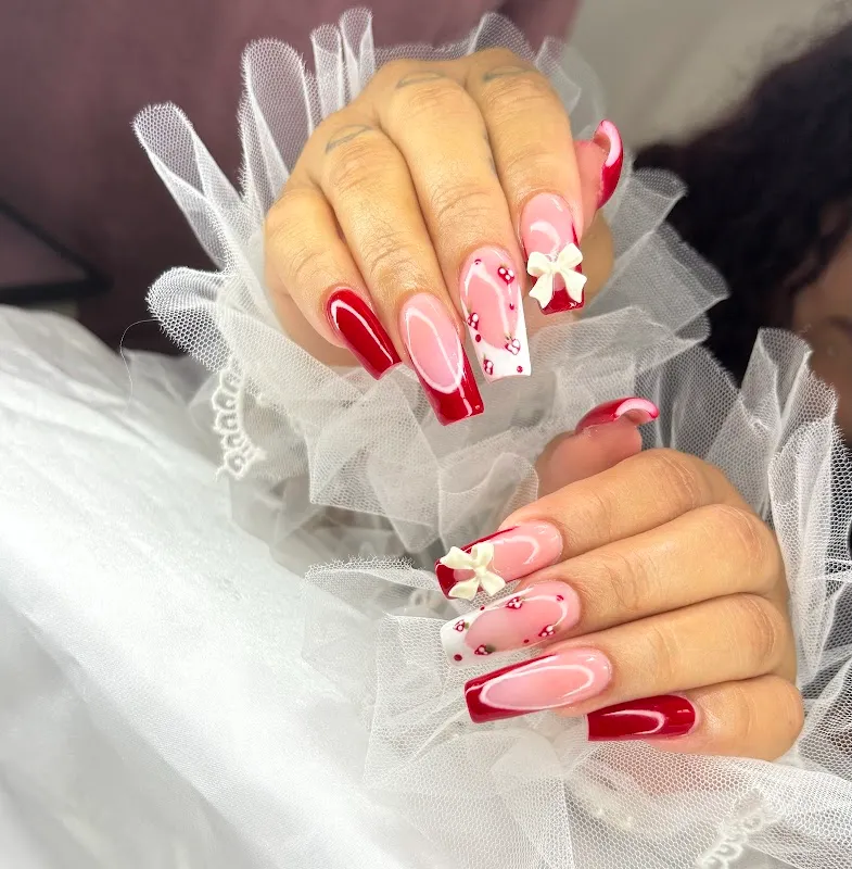 RENIS BEAUTY & NAILS