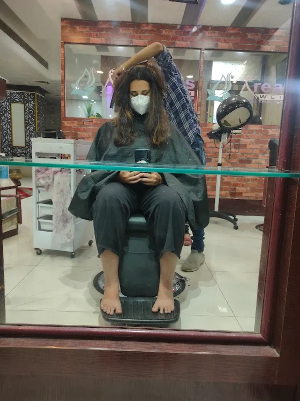 Kreations Unisex Salon