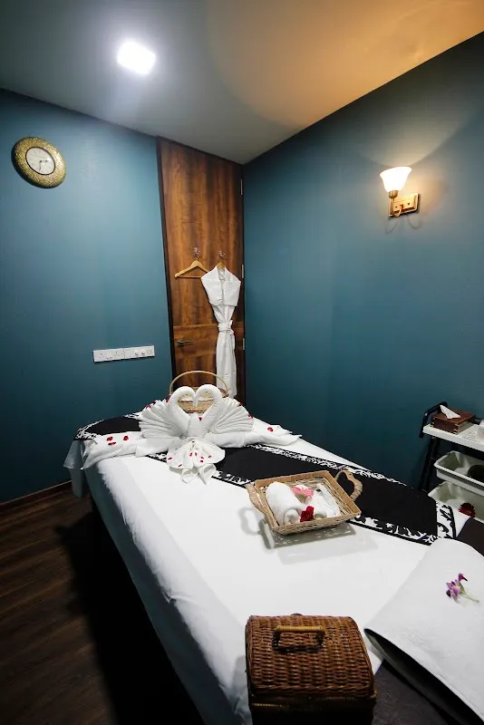 White N Bright Spa & Salon