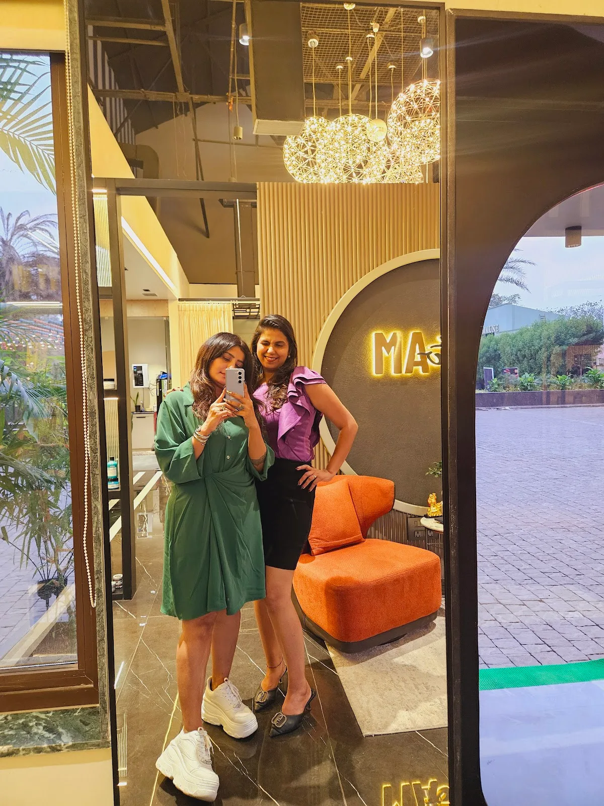 AM to AM Salon