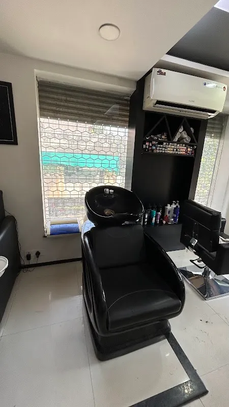 Chandravilas Unisex Salon