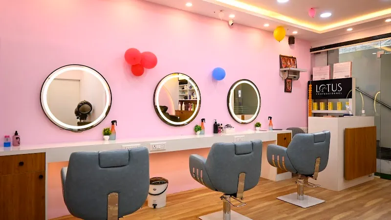 Gravity Unisex Salon