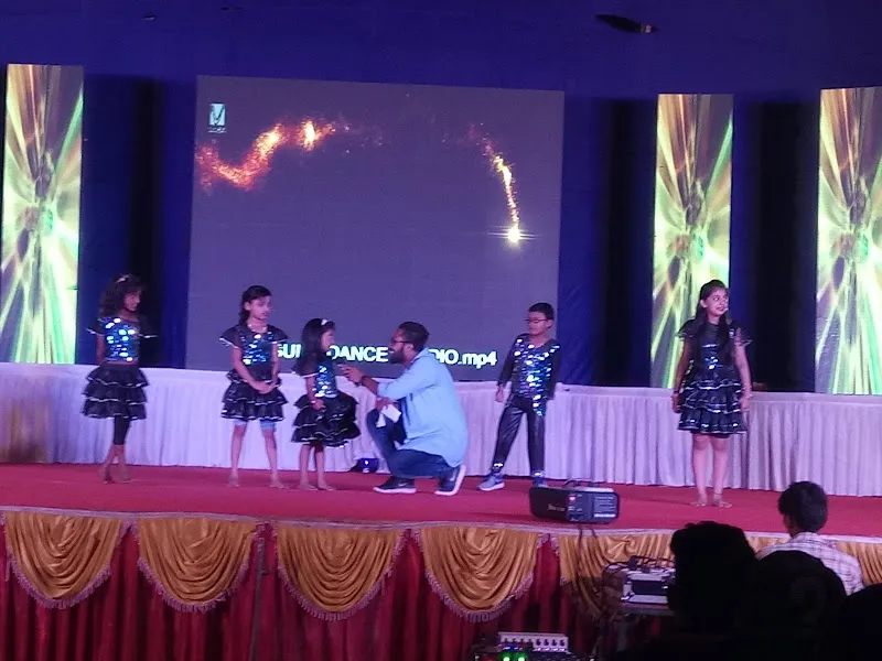 MICHAEL DANCE STUDIO ULHASNAGAR
