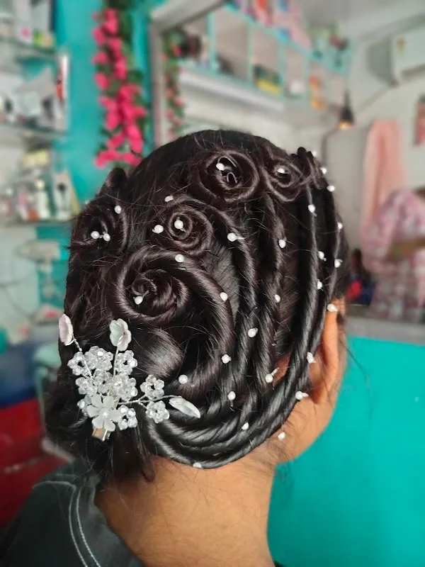 Maina makeup studio and academy beauty salon