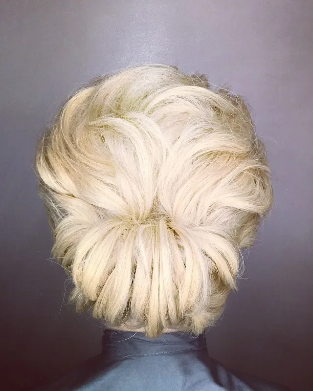 Looking Glass Salon