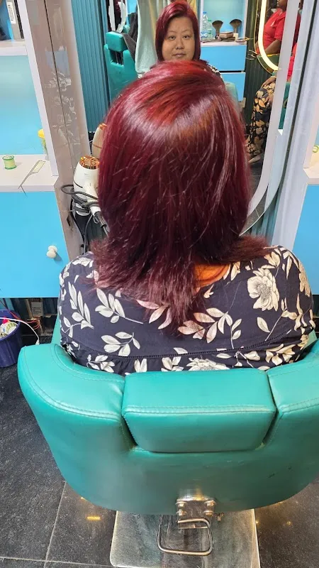 GLIMMER GLOW UNISEX SALON