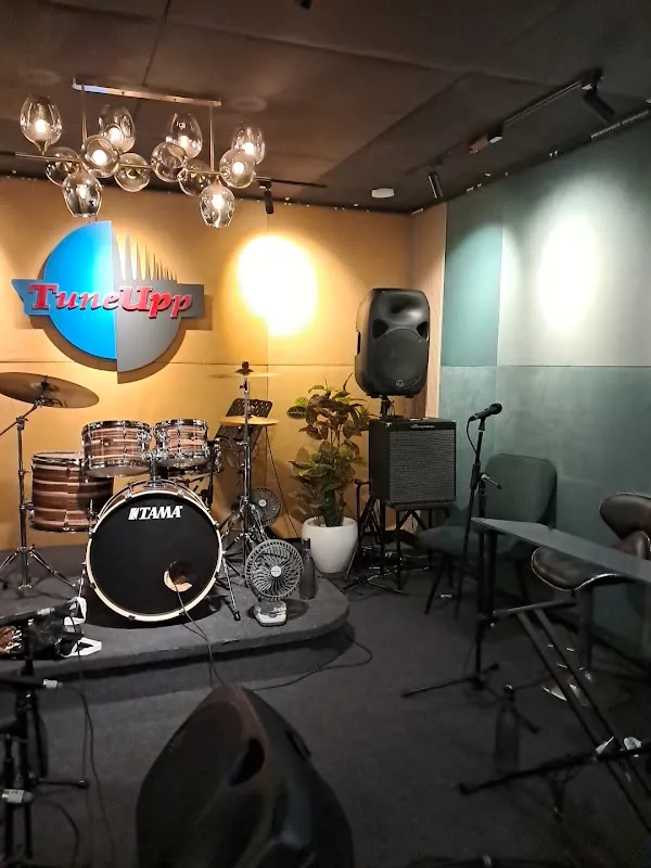 TuneUpp studio and Jampad
