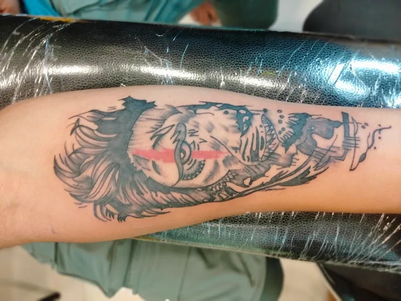 Sunny tattoo & piercing