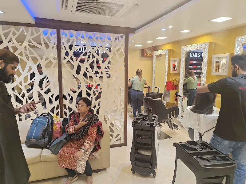 Jawed Habib salon Master Canteen | Hair & Beauty Makeup Expert