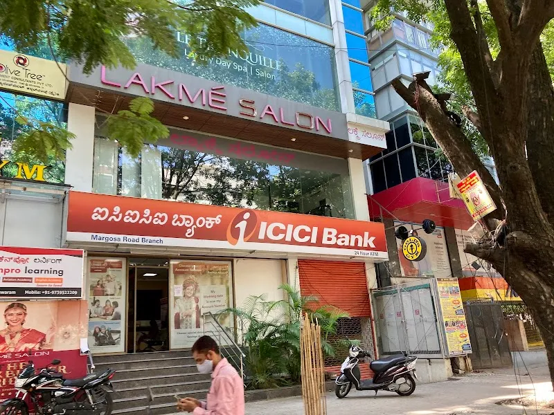 Lakme Salon For Him and Her in Malleshwaram 15th Cross,Bengaluru