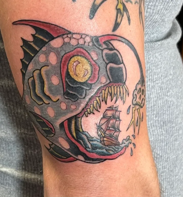 Hand of Glory Tattoo & Piercing