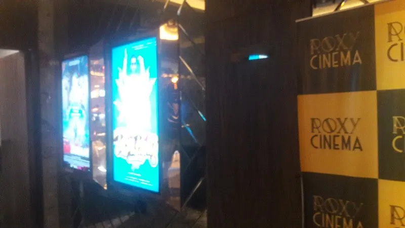 Roxy Cinemas, Charni Road