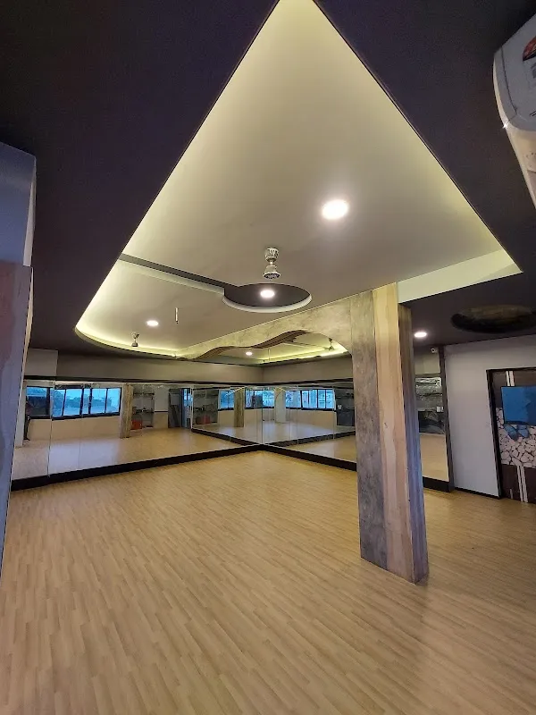 Om Gym Elite Fitness