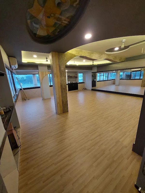 Om Gym Elite Fitness