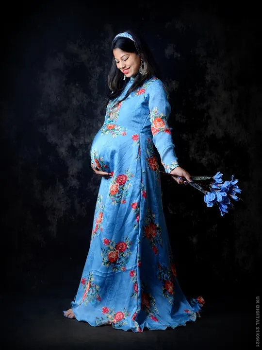 UK DIGITAL PHOTO STUDIO best Newborn Baby Photography, Theme Based Children’s Photography, Maternity Photography