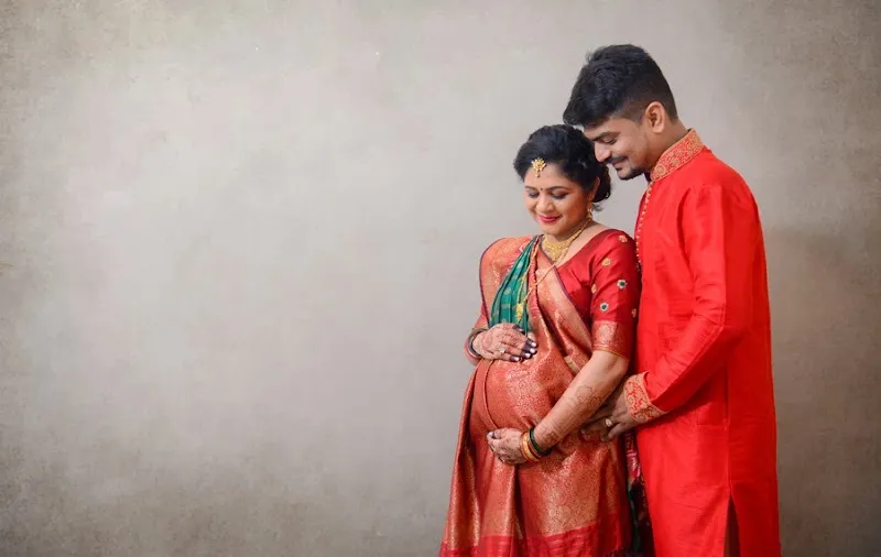 UK DIGITAL PHOTO STUDIO best Newborn Baby Photography, Theme Based Children’s Photography, Maternity Photography