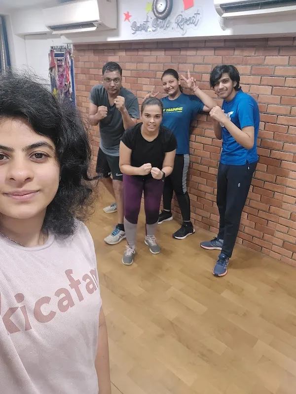 Aakriti Chhabra Fitness Studio (Zumba Yoga Class in Kandivali East)