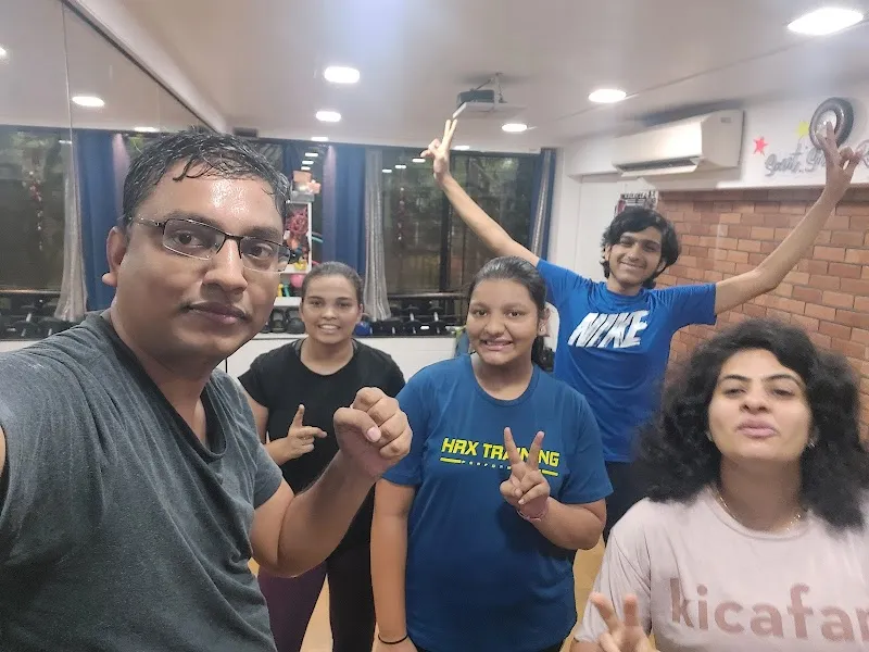 Aakriti Chhabra Fitness Studio (Zumba Yoga Class in Kandivali East)